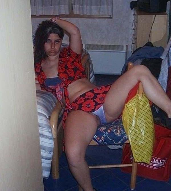 15P Wife in poses