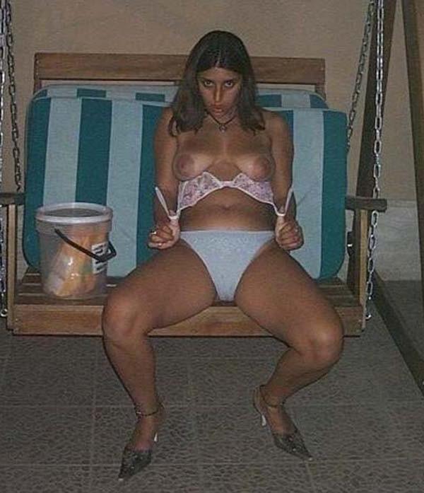 15P Wife in poses