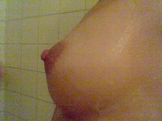 18P Naughty sexy young teen fucking her pussy with a carrot