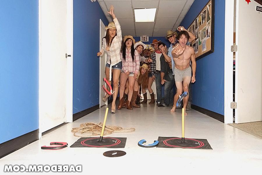 12P Sexy cowgirls get it on in college dorm room blond teen bubble butt amatuer sex