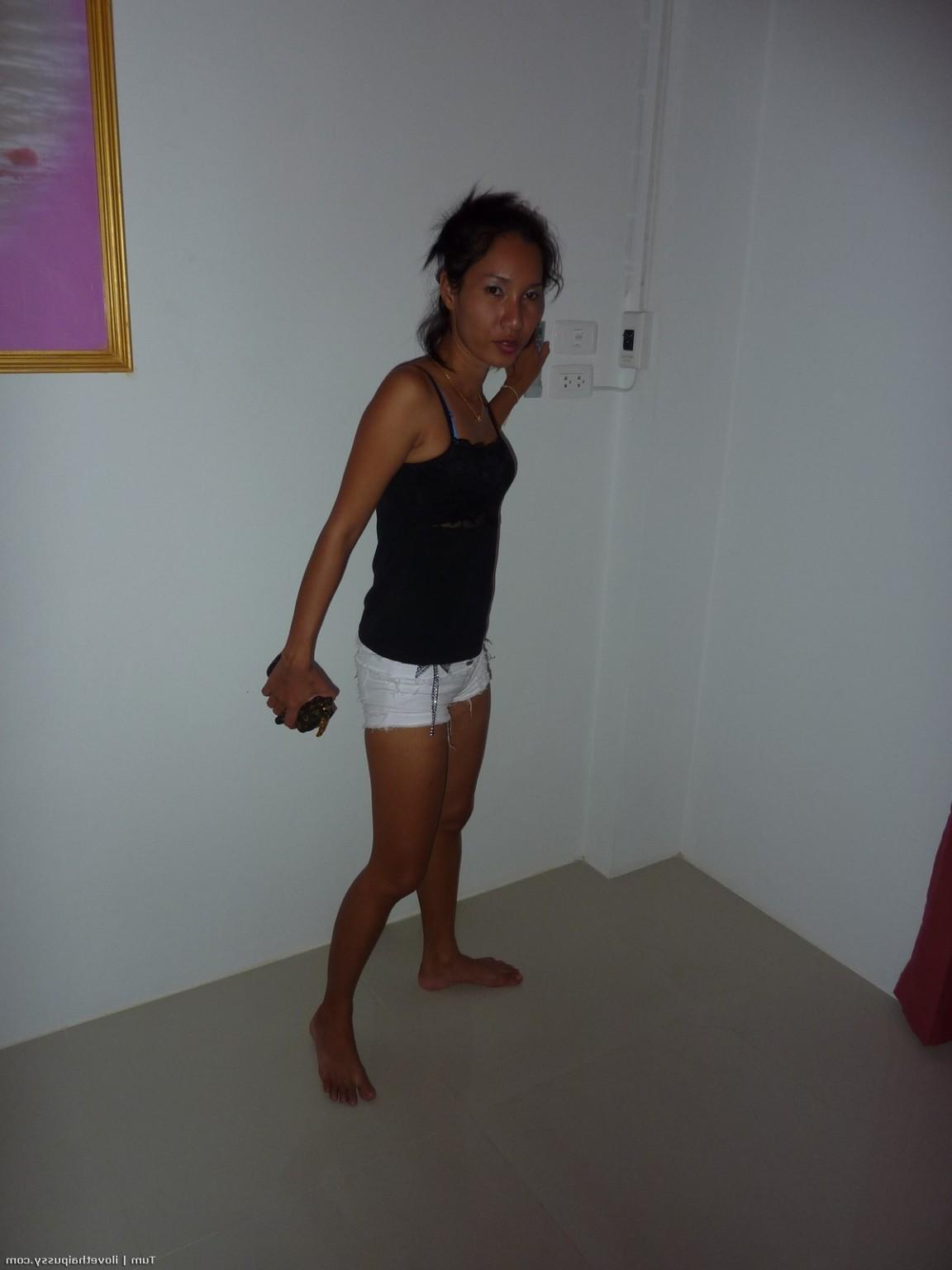 15P Prostitute from Bangkok Thailand is paid to fuck a filthy sex tourist