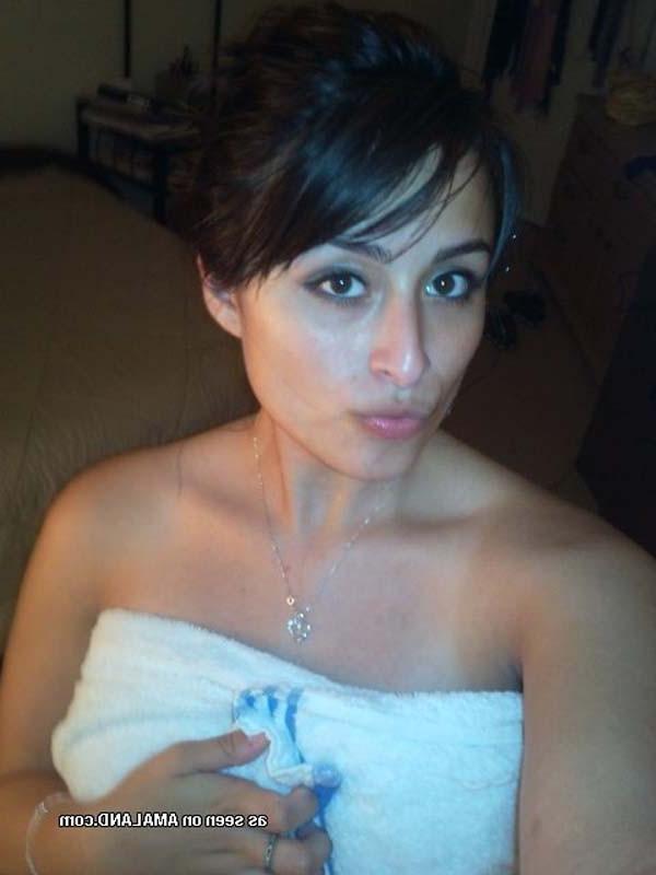 15P Two amateur gorgeous Latina babes