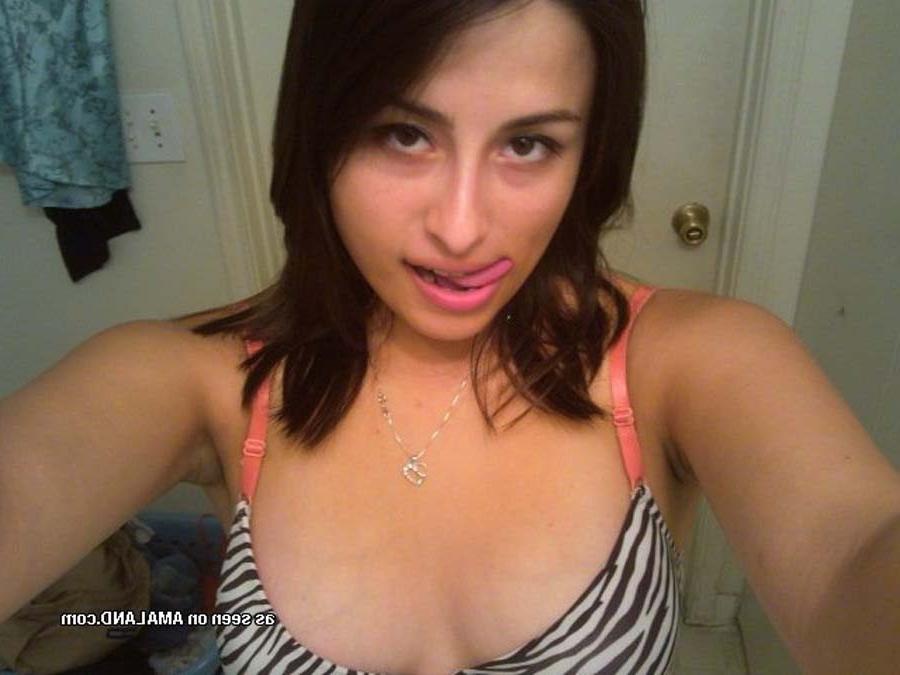 15P Two amateur gorgeous Latina babes