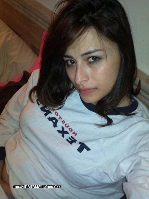 15P Two amateur gorgeous Latina babes