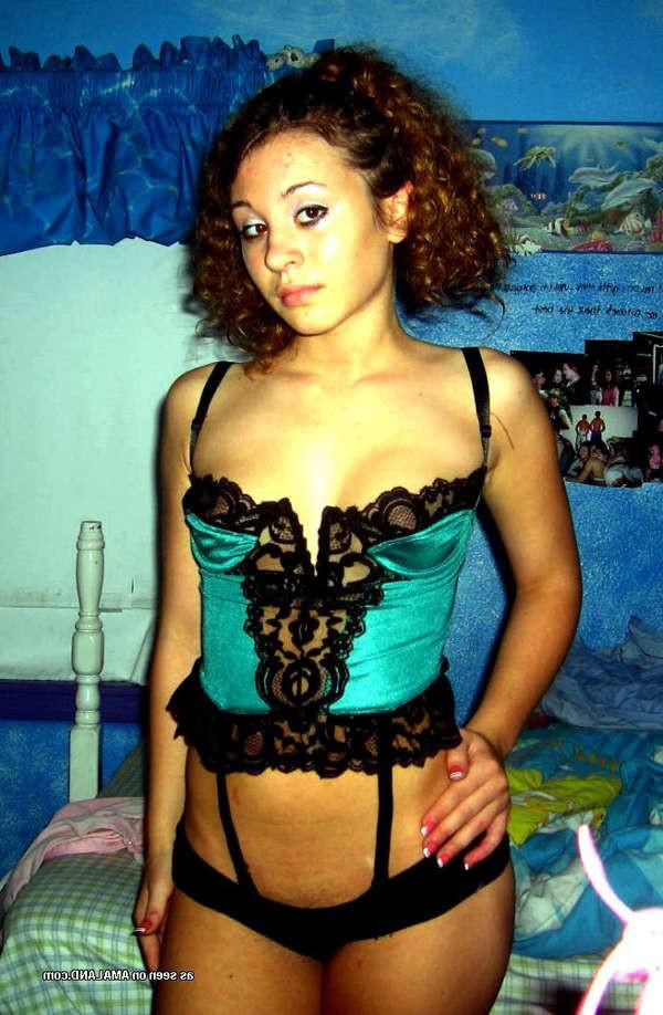 15P Hot Latina with big ass