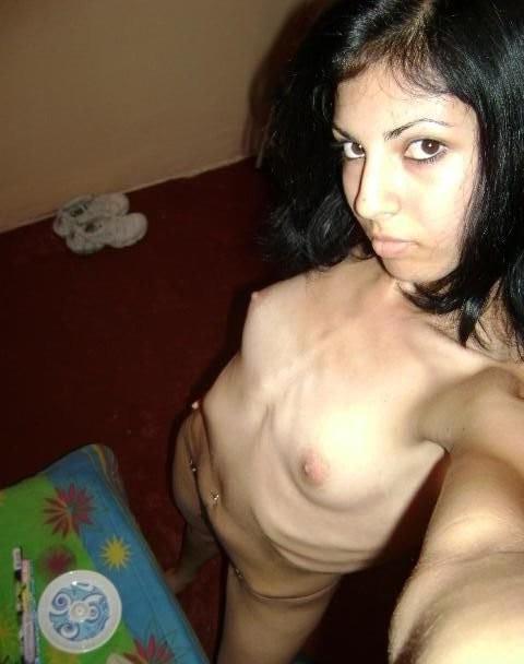 15P Latina girlfriend sucking dick