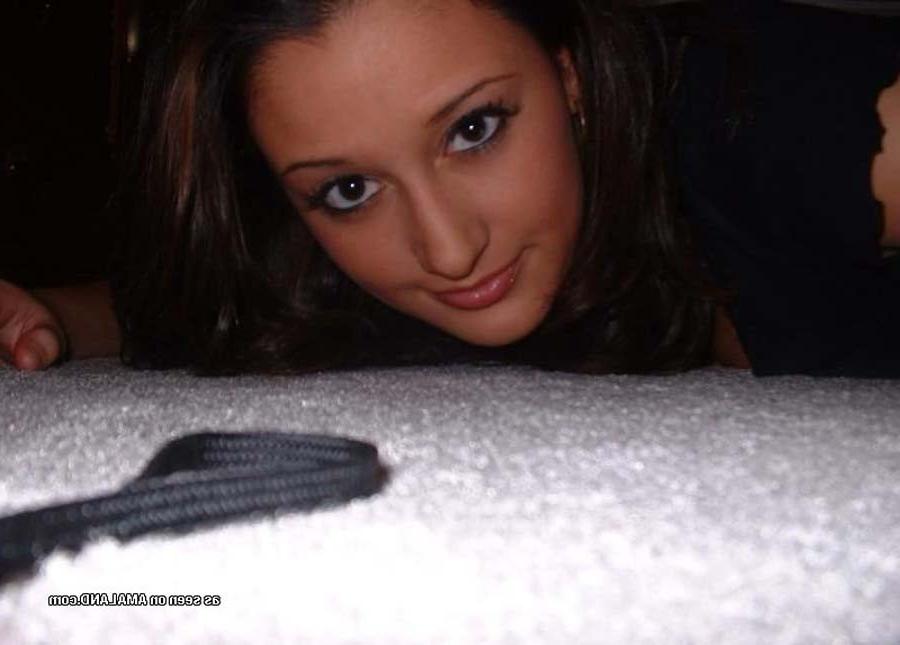 9P Sexy amateur busty vain Latina GF