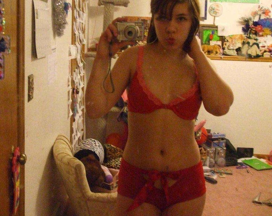 15P Hot Mexican teen in a bikini