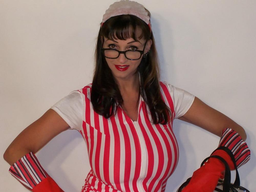 20P Fetish nurse Summer 