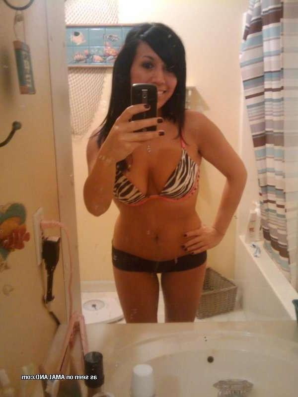15P Latina GF and their wet pussies