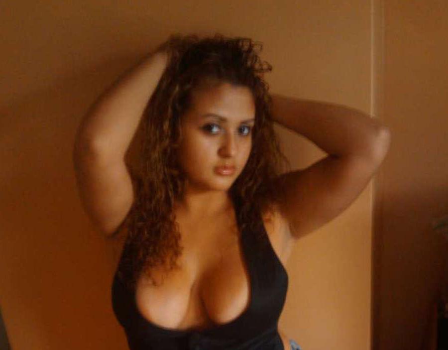15P Hot and sexy amateur Latina hotties