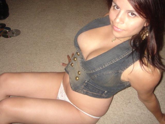 15P A sexy full-figured Latina