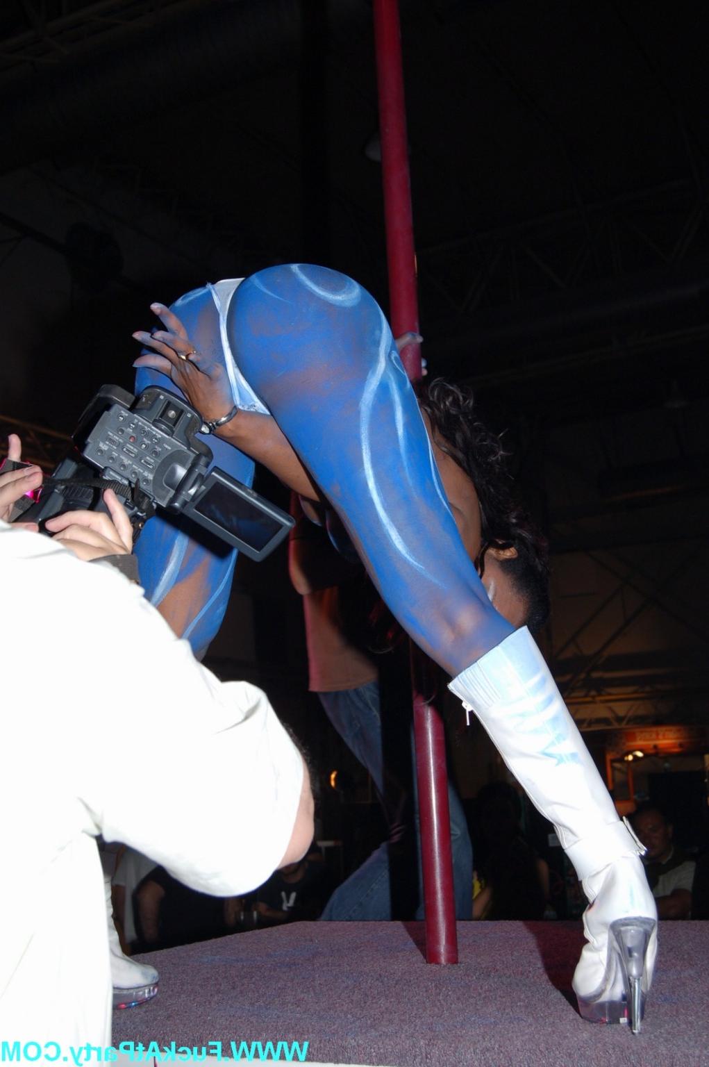 16P Club sex footage