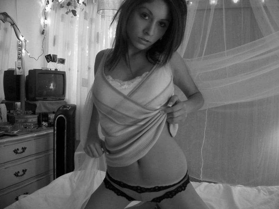 10P Sexy amateur Latina hottie in black and white