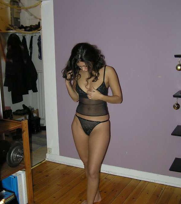 15P Hot Latina chick stripping