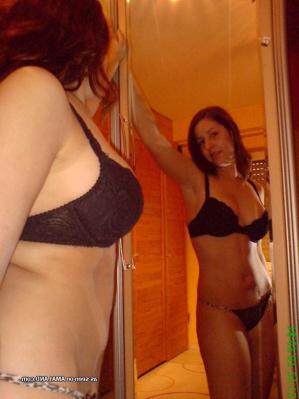 15P Sexy amateur Latina hottie's selfpics