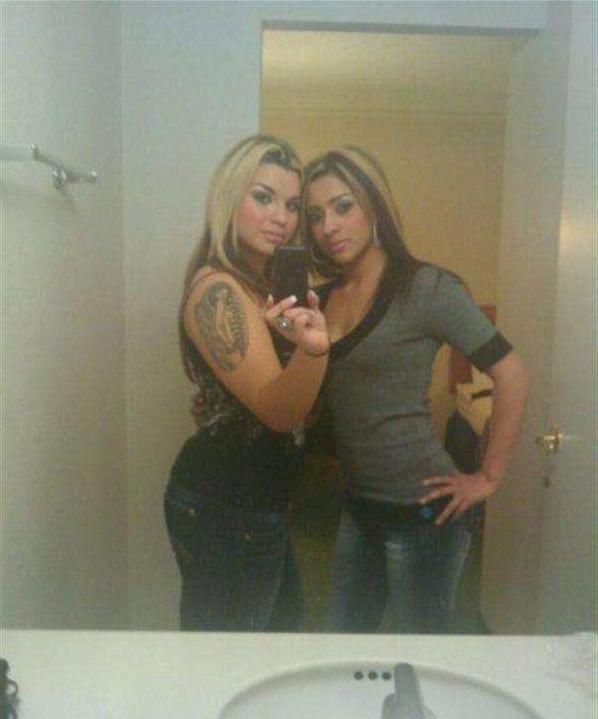 15P Sexy Latina babe selfshooting