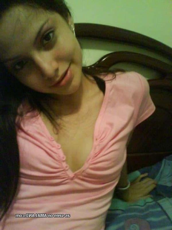 15P Hot and sexy amateur Latina cutie