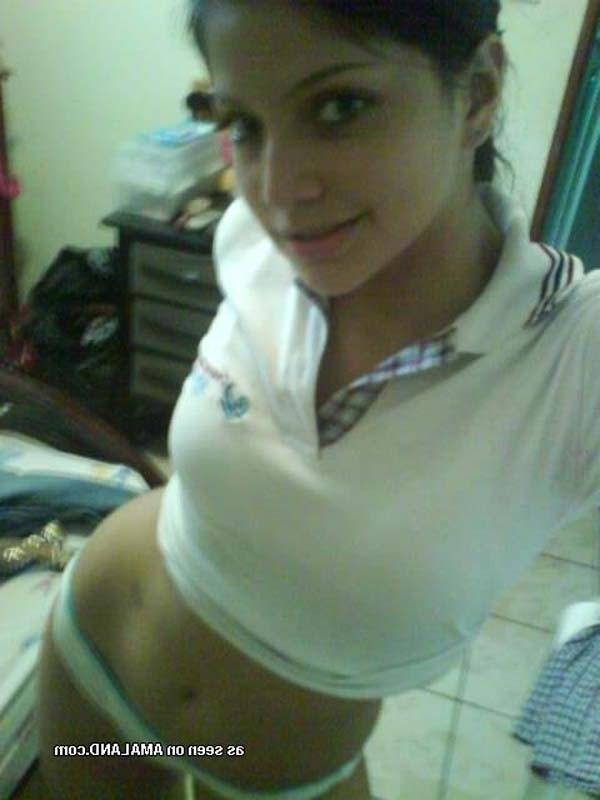15P Hot and sexy amateur Latina cutie