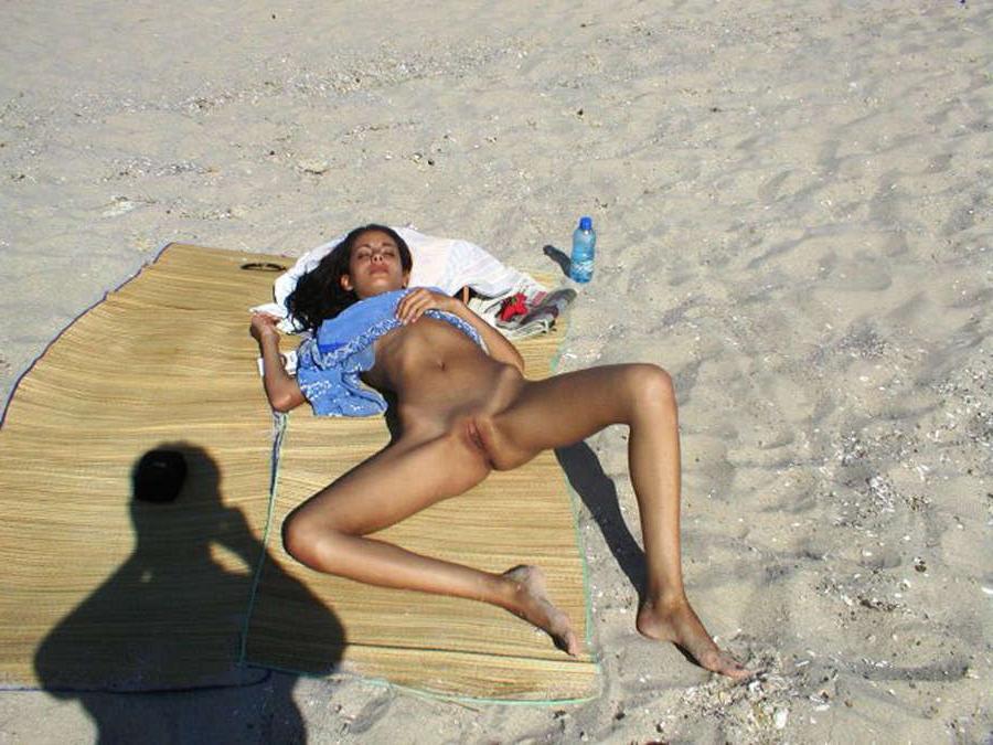15P A horny Latina cocksucker