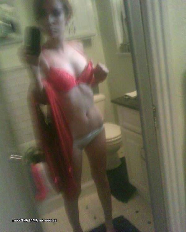 15P Hot skinny Latina babe camwhoring