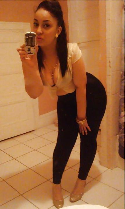 11P Sexy Latina Girl