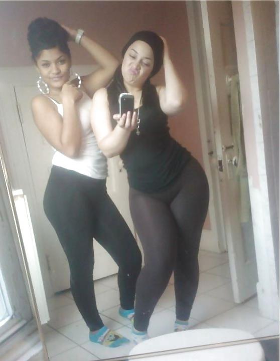 11P Sexy Latina Girl