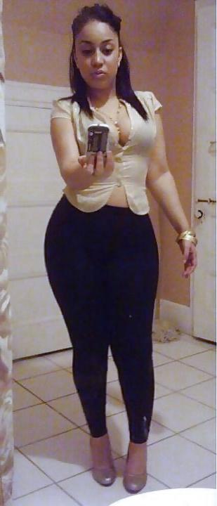 11P Sexy Latina Girl