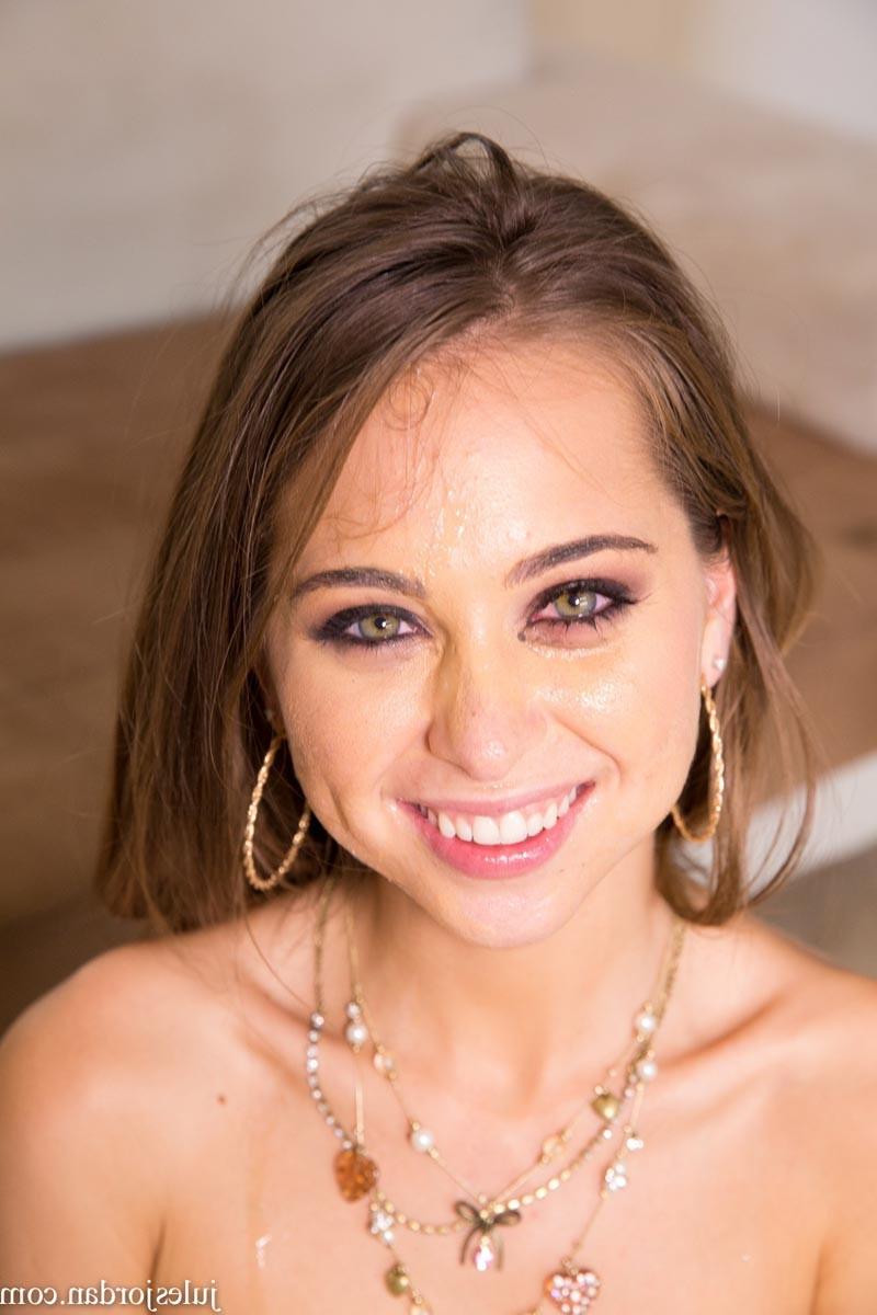 15P Riley Reid gets jumped in with a gang of black cocks