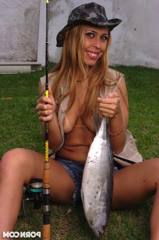 18P Latin babe pounded in hardcore dp action