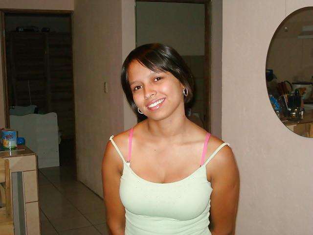 25P HOT LATINA TEEN