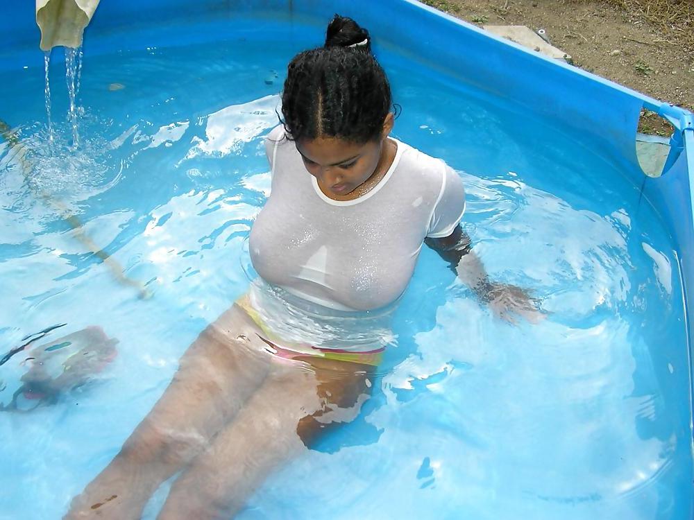 23P BUSTY LATINA IN POOL