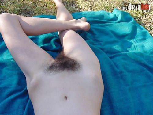 25P Extremely Hairy Pussies
