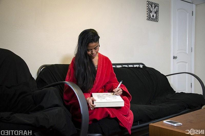 16P Chillycarlita asian in red is rope tied and toyed by maledom Jac