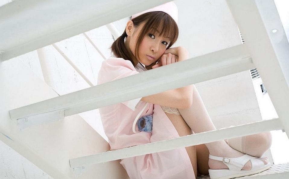 15P Asian nurse Misa Kikouden showin tits and firm ass