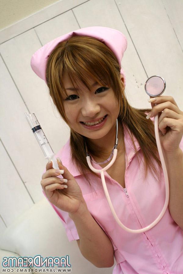 16P Hot Japanese nurse Iruka gets pleasured with vibrator