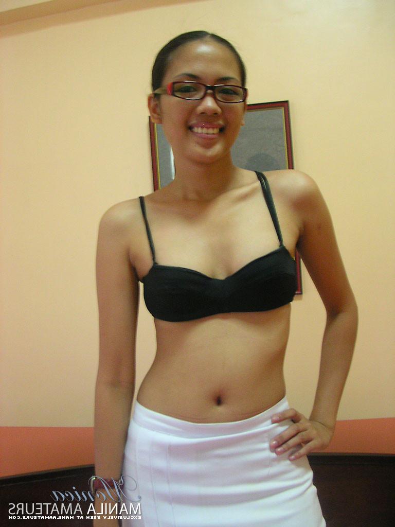 15P Amateur Nude Filipina Nurse Monica