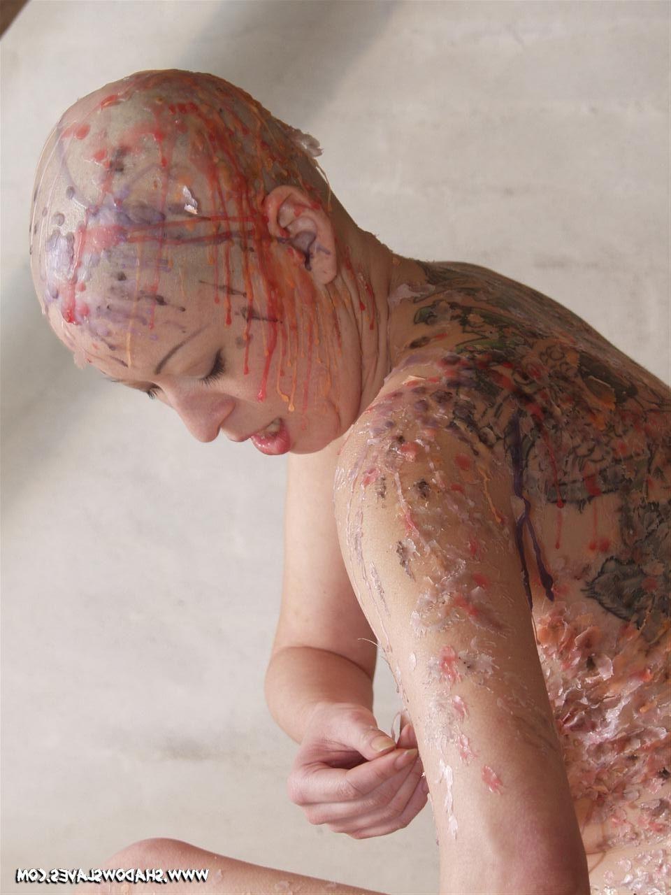 16P Oriental bdsm and extreme hotwax punishment of bald chinese slavegirl Kumimonste