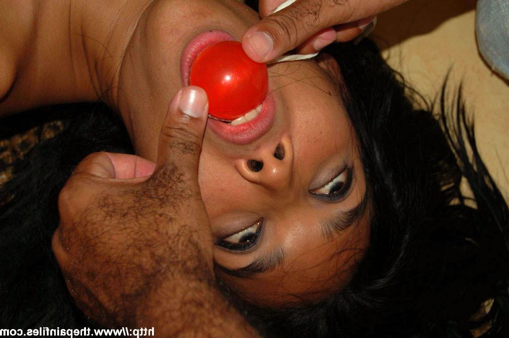 16P Ballgagged asian slavegirl in bondage and whipping