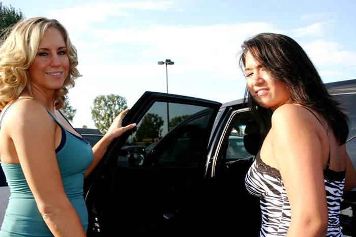 15P Blonde lesbian licking a hot asian pussy