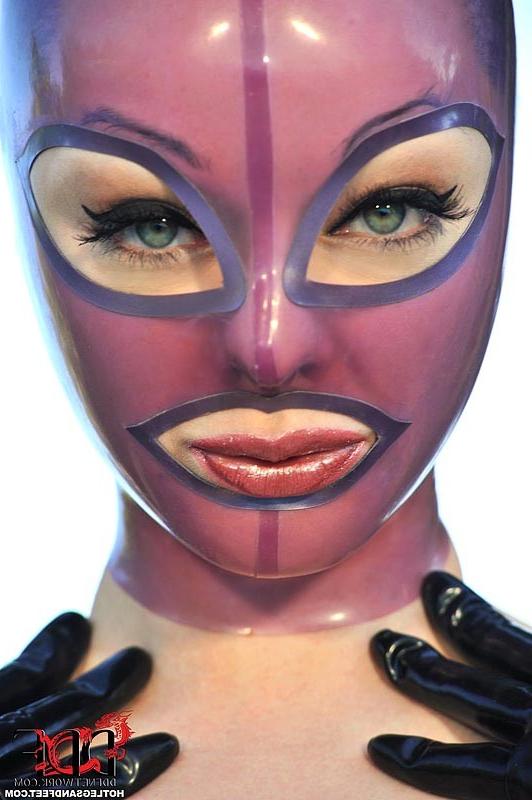 16P Latex Lucy In Black Platform Heels
