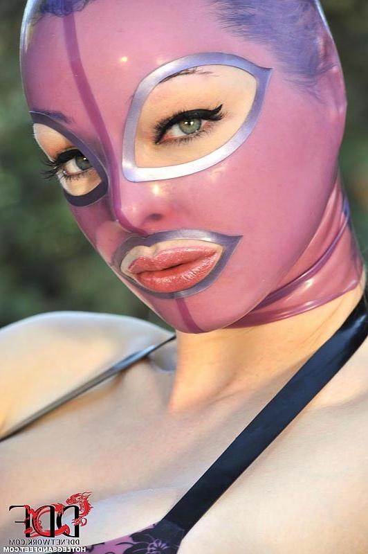 16P Latex Lucy In Black Platform Heels