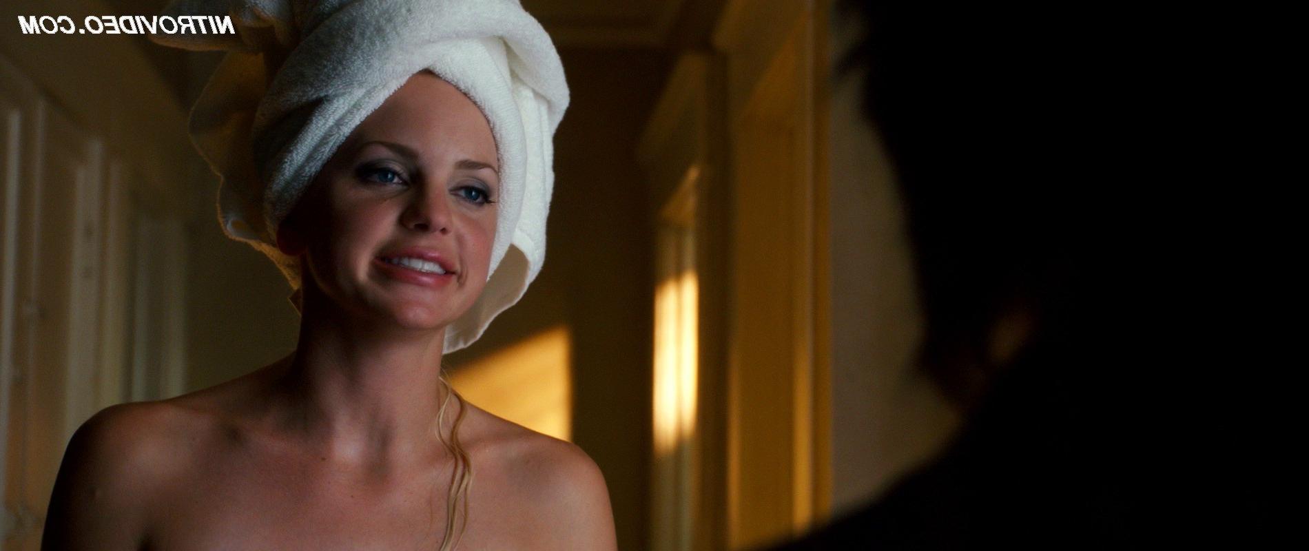 15P Sexual blonde Anna Faris in The House Bunny