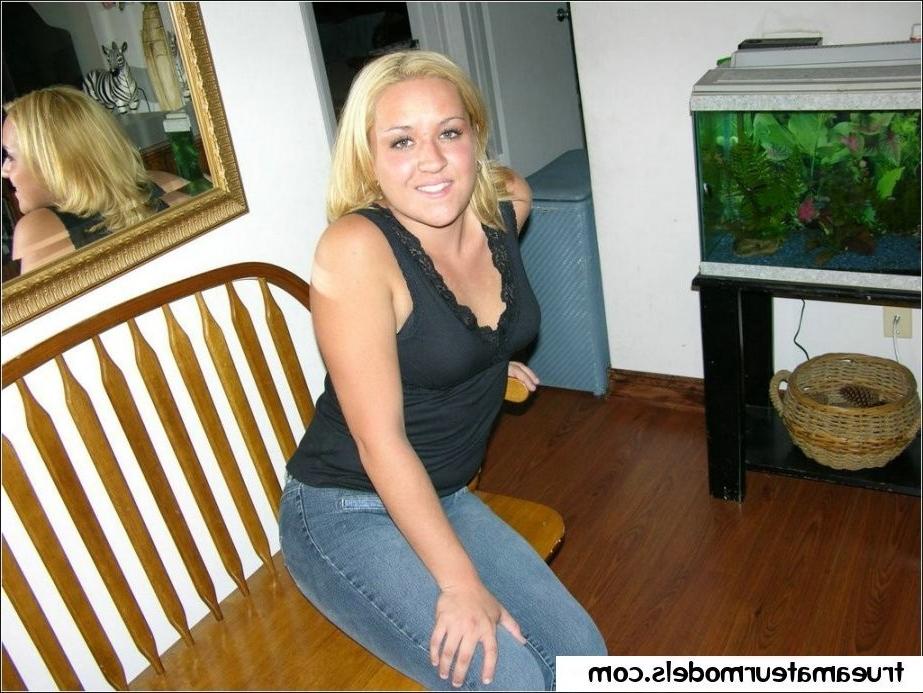 15P fucking tasty amateur girl next door exposes wet pussy