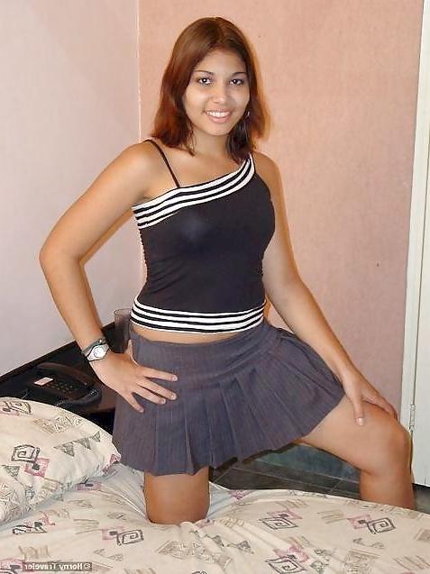 17P Hot latina babe