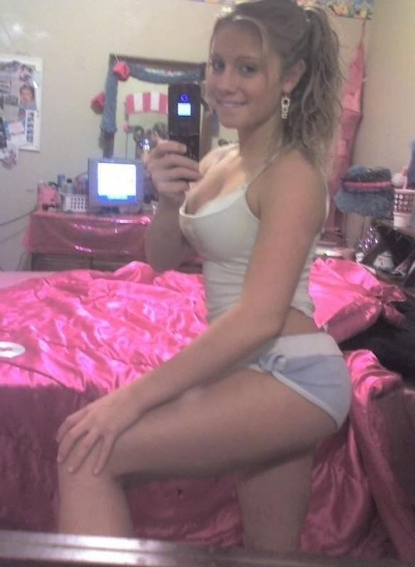 12P Sweet teen amateurs