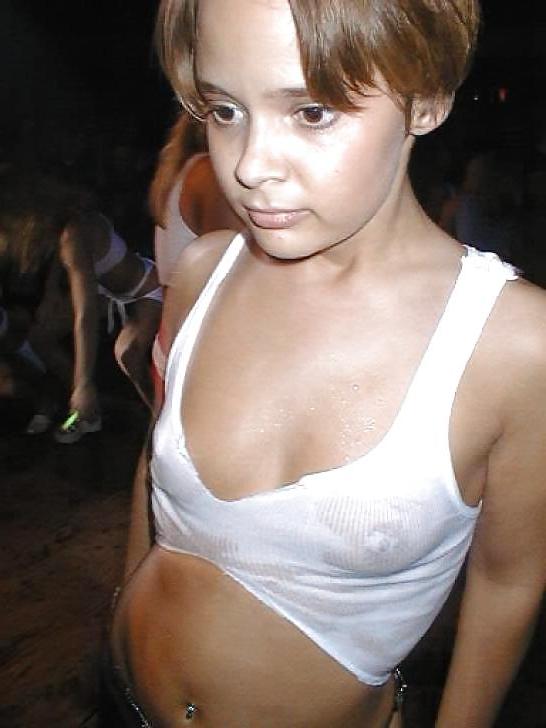 25P WET T - SHIRTS I