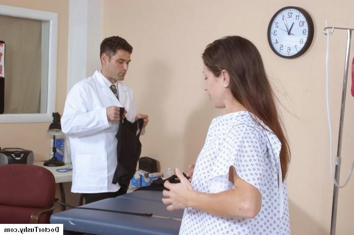 16P Kristy is visiting the gynecologist for the first time