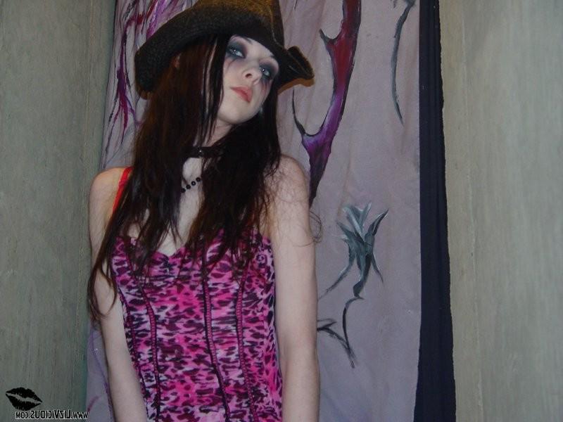 17P Liz Vicious plays with candle wax