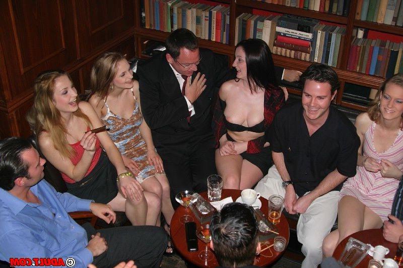 15P Young sluts giving it up at a private sex club